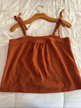 bebe Rust Textured Tie-Shoulder Camisole